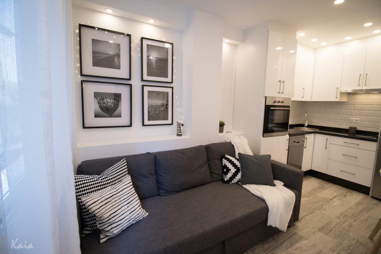 Los Cisnes II - Modern Apartment เบนัลมาเดนา ภายนอก รูปภาพ